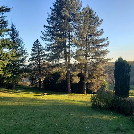 La Cayrouse Piscine Tennis Boulodrome * Le Bouyssou