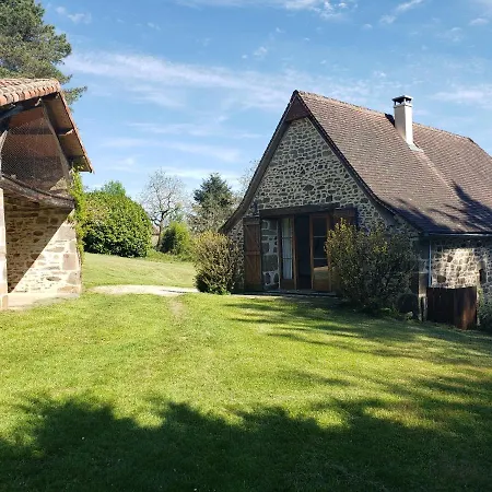 La Cayrouse Piscine Tennis Boulodrome Le Bouyssou
