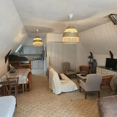 La Cayrouse Piscine Tennis Boulodrome Villa Le Bouyssou