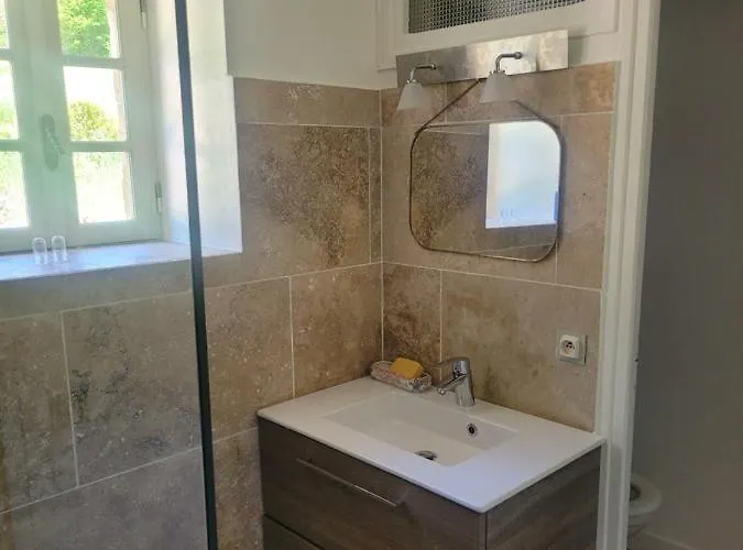 La Cayrouse Piscine Tennis Boulodrome