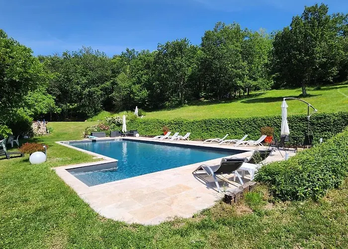 La Cayrouse Piscine Tennis Boulodrome *