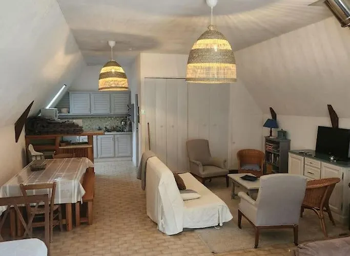 La Cayrouse Piscine Tennis Boulodrome Villa Le Bouyssou